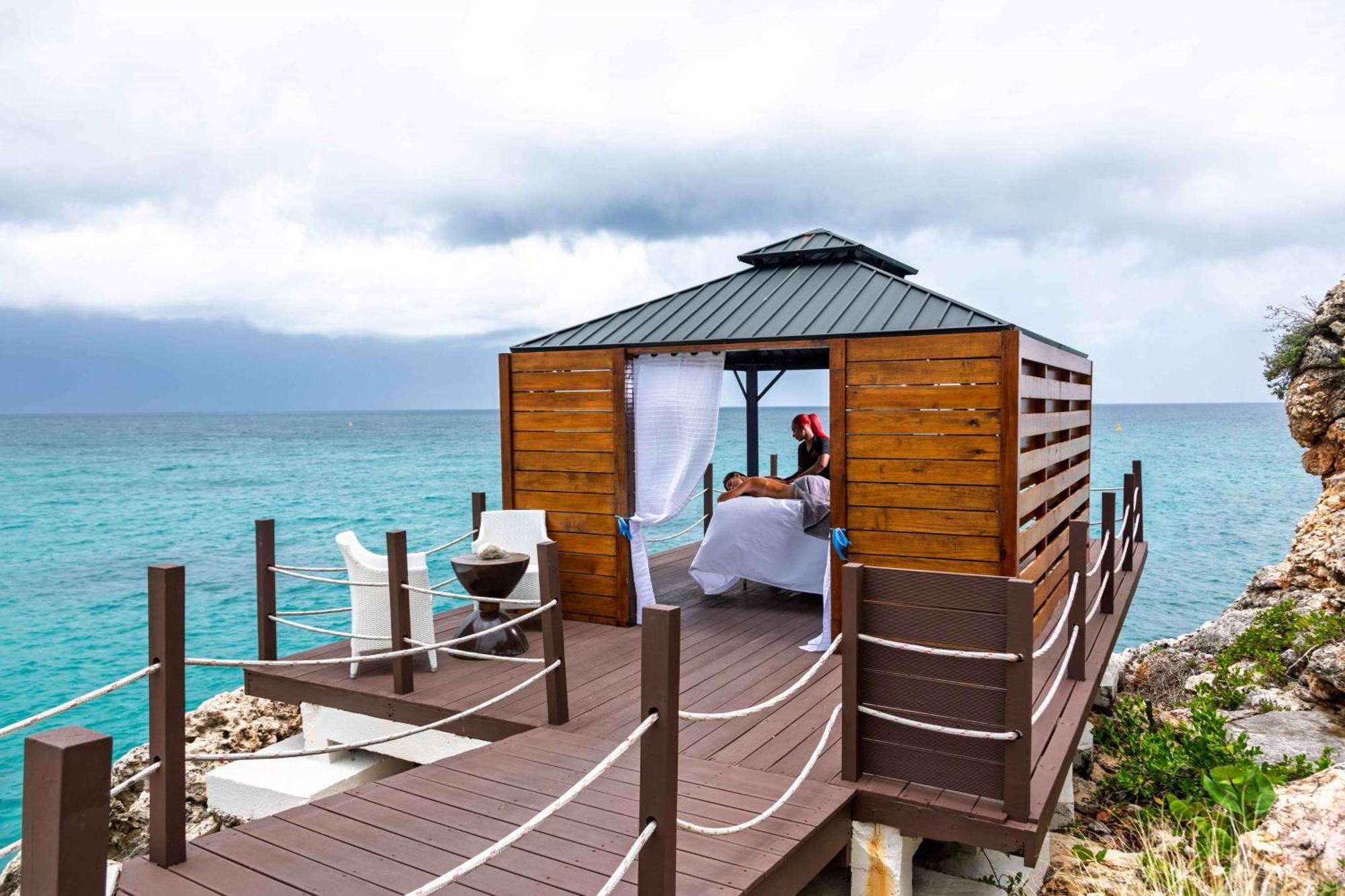 Sonesta Ocean Point Resort (Adults Only) Maho Екстер'єр фото